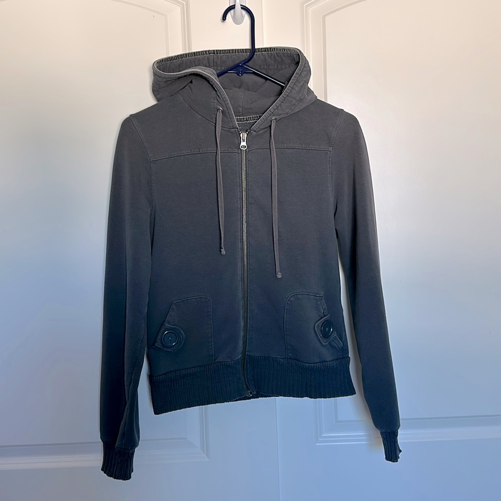 🎁 3 for $15. Distressed Old Navy Heathered Grey zip hoodie